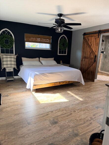 Building Photo - 1210 40th Ave