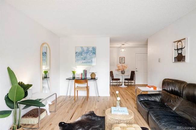 Building Photo - 1410 York St