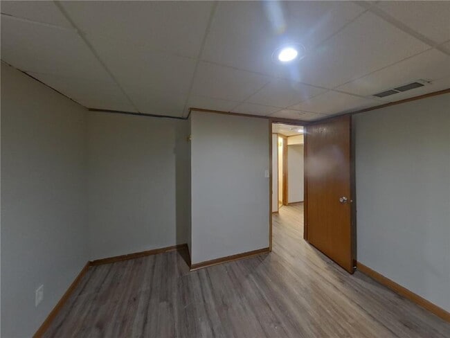 Building Photo - 1000 Concordia Ave