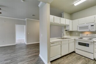 Building Photo - 2900 Sunridge Heights Pkwy