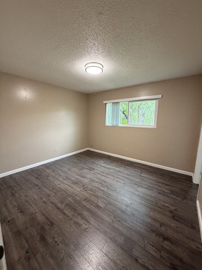 Building Photo - 2409 Pomo Ct