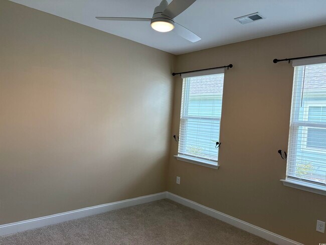 Building Photo - 1519 Wood Stork Dr