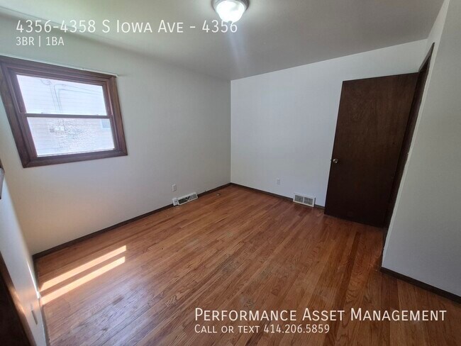 Building Photo - 4356-4358 S Iowa Ave-4356