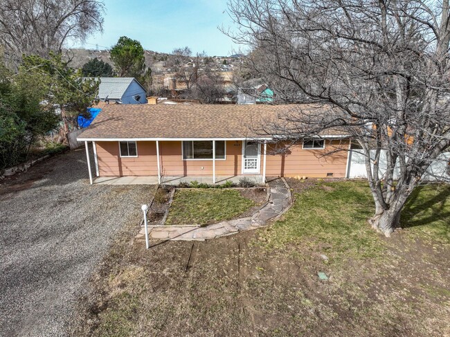 Building Photo - Home for Rent Near Willow Lake!