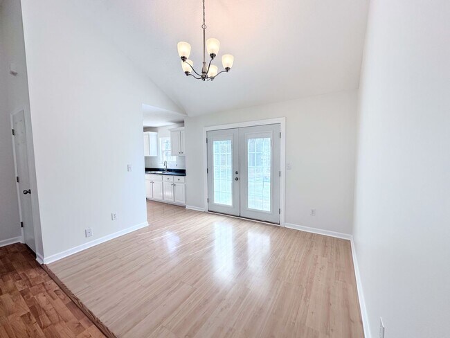 Building Photo - Branching Out in Laurel Oaks