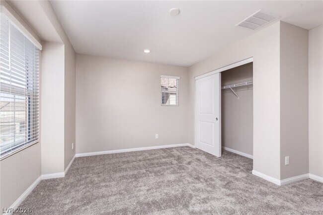 Building Photo - 2448 Bellinzona Pl