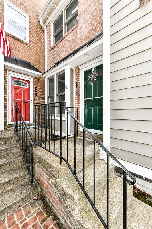 Building Photo - 306 S Wayne St