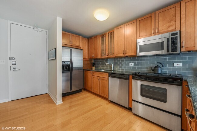 Building Photo - 505 N Lake Shore Dr