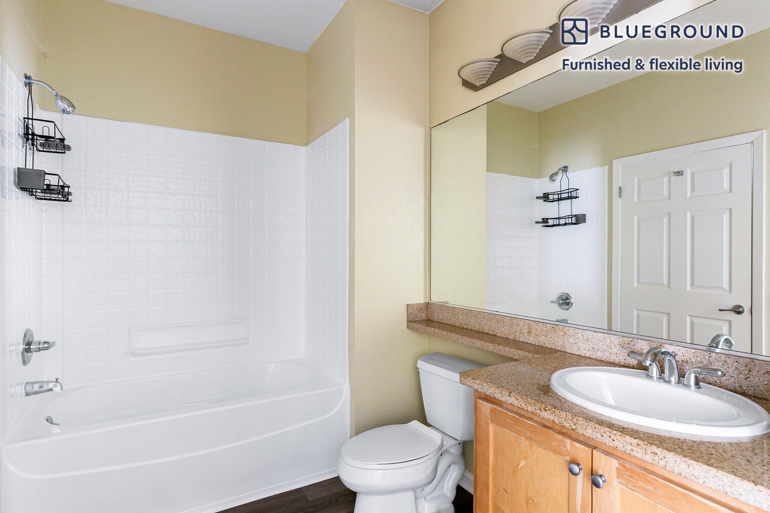 Building Photo - 853 Commodore Dr