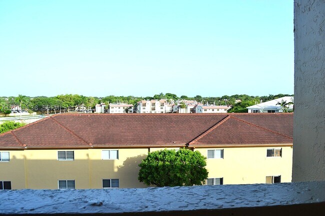 Building Photo - 14971 SW 82nd Ln