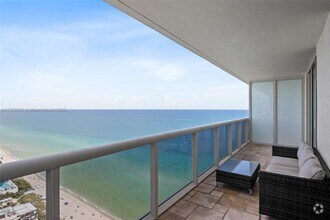 Building Photo - 1830 S Ocean Dr
