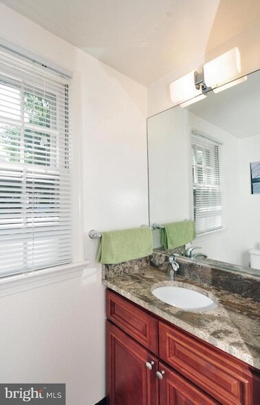 Building Photo - 4306 Kentbury Dr