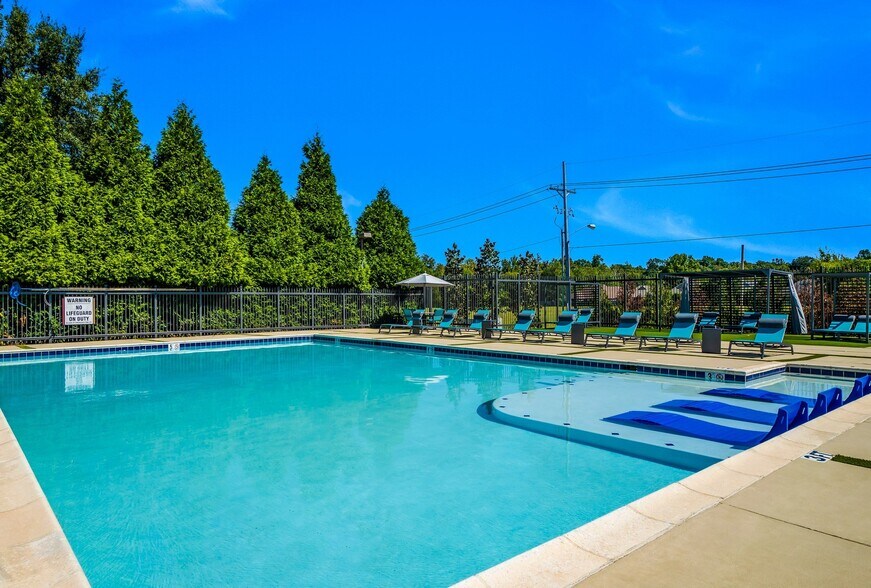 Primary Photo - The Luxe of Southaven