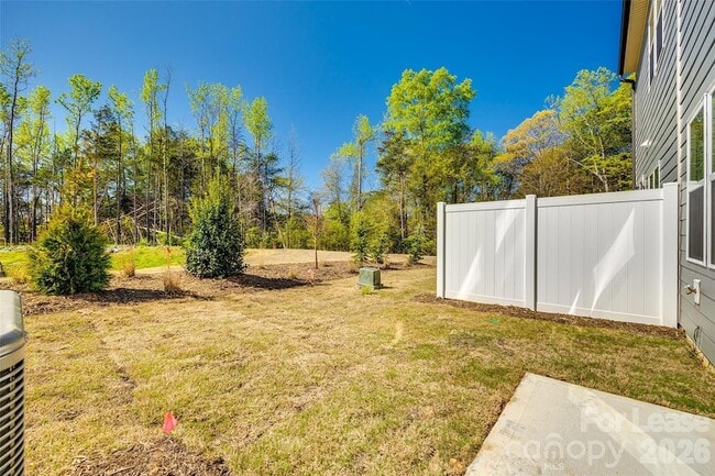 Building Photo - 229 Brks Spgs Dr
