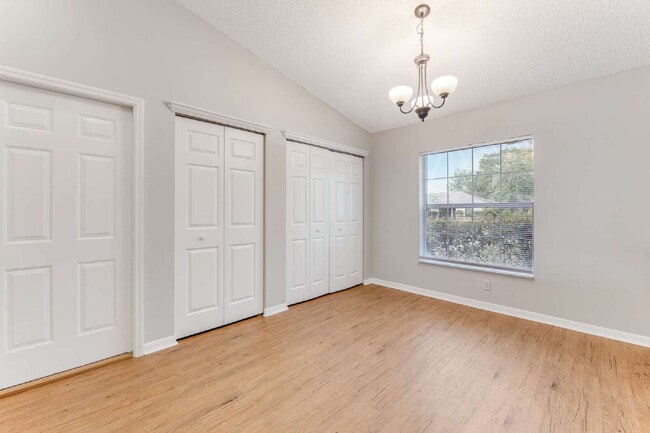 Building Photo - Spacious 3 Bedroom Home with Large Yard in Palm Coast