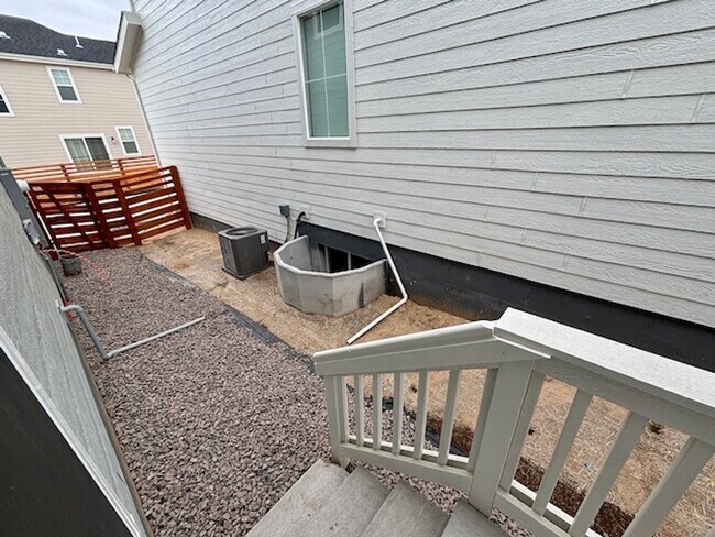Building Photo - 2ND MONTH FREE FOR LEASE STARTING BY OCTOB...