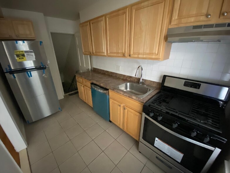 Building Photo - 290 Millburn Ave