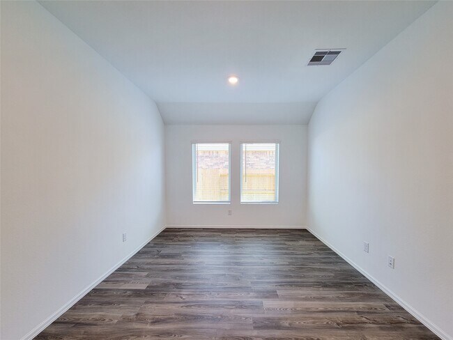 Building Photo - 26622 Castiel Dr