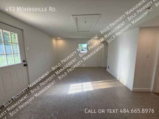 Building Photo - 493 Mohrsville Rd