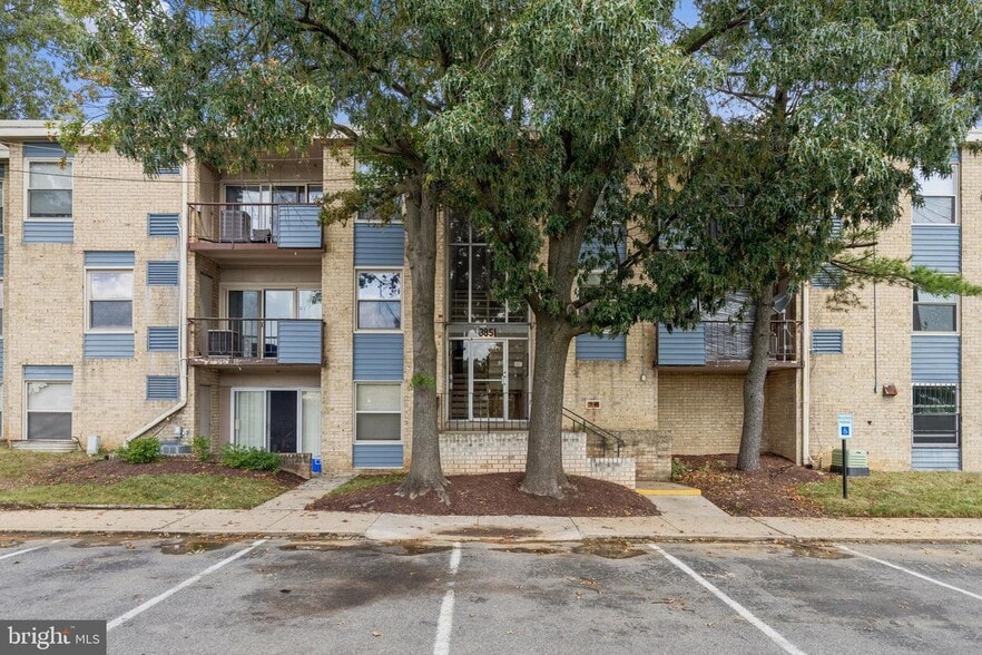 Building Photo - 3851 Saint Barnabas Rd
