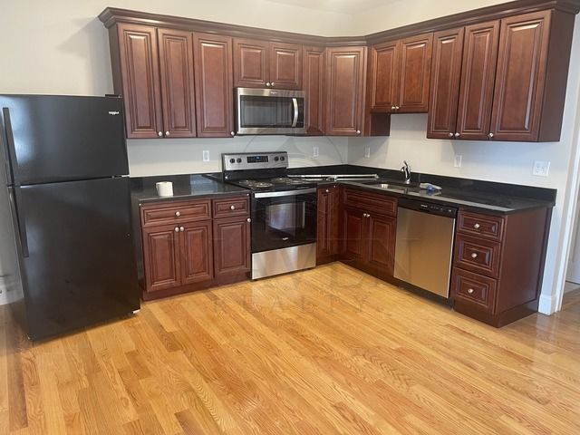 Primary Photo - 248 Highland Ave