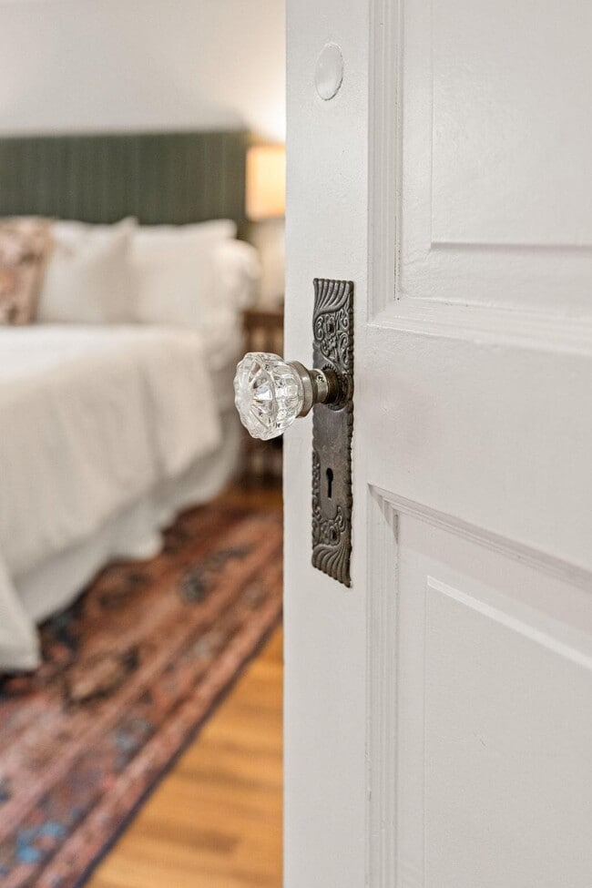 Building Photo - 503 S 3rd St