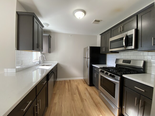 Building Photo - 314 Bridgeport Ave