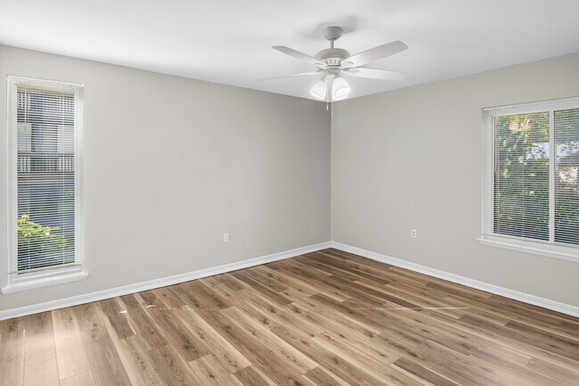 Building Photo - 10530 Cross Fox Ln
