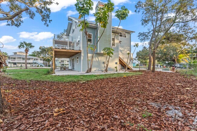 Building Photo - 4857 Hummingbird Trail