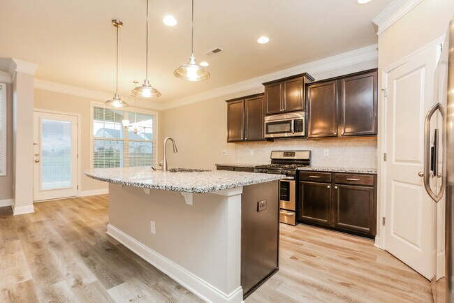 Building Photo - 7435 Birchshire Dr