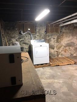 Building Photo - 2 bedroom in WALTHAM MA 02453