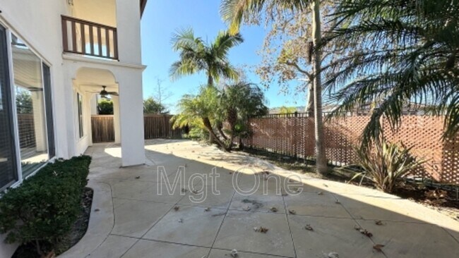 Building Photo - 7 Southern Hills Dr