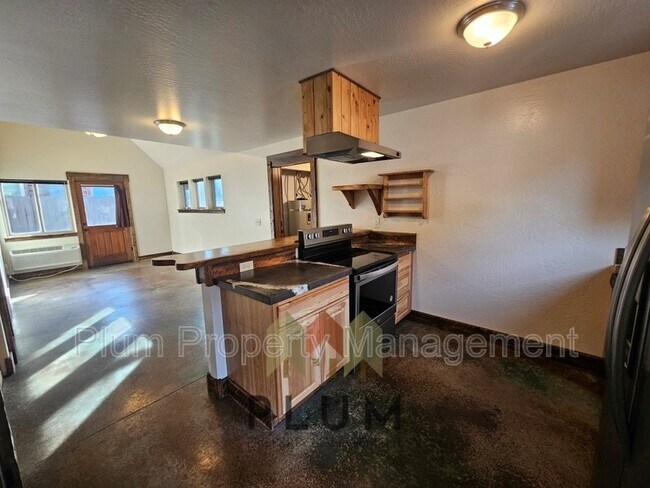 Building Photo - 131 Speedway Ave