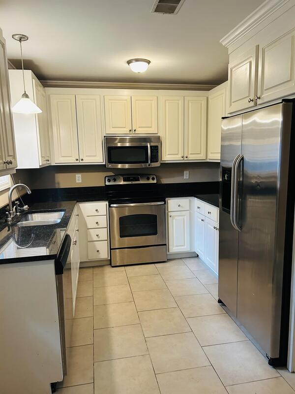Building Photo - 3913 Overbrook Drive - 3C