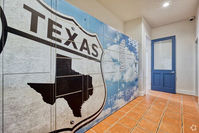 Package Lockers - Legends Lake Creek