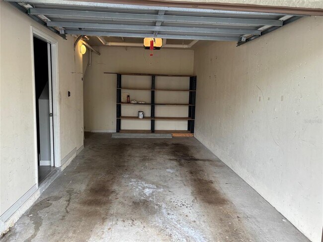 Building Photo - 5691 Bentgrass Dr