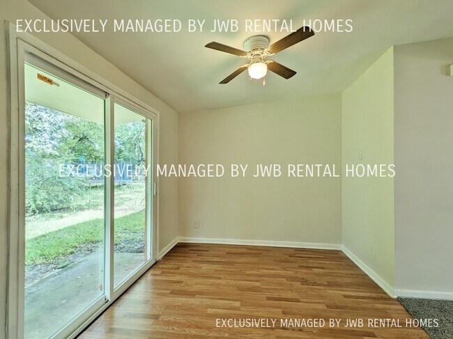 Building Photo - 1630 Detroit St