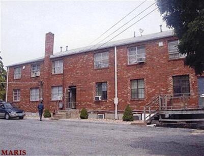 Building Photo - 9901 Diamond Dr