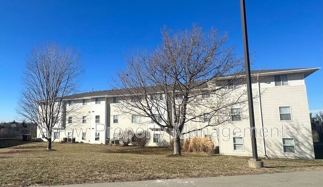 Building Photo - 1116 S 2nd St