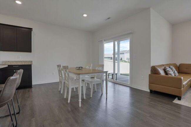 Building Photo - 567 Faulkner Dr