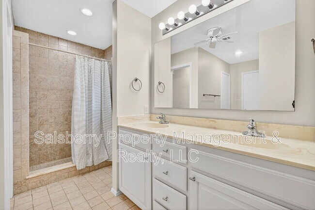 Building Photo - 7417 Lemonwood Ln
