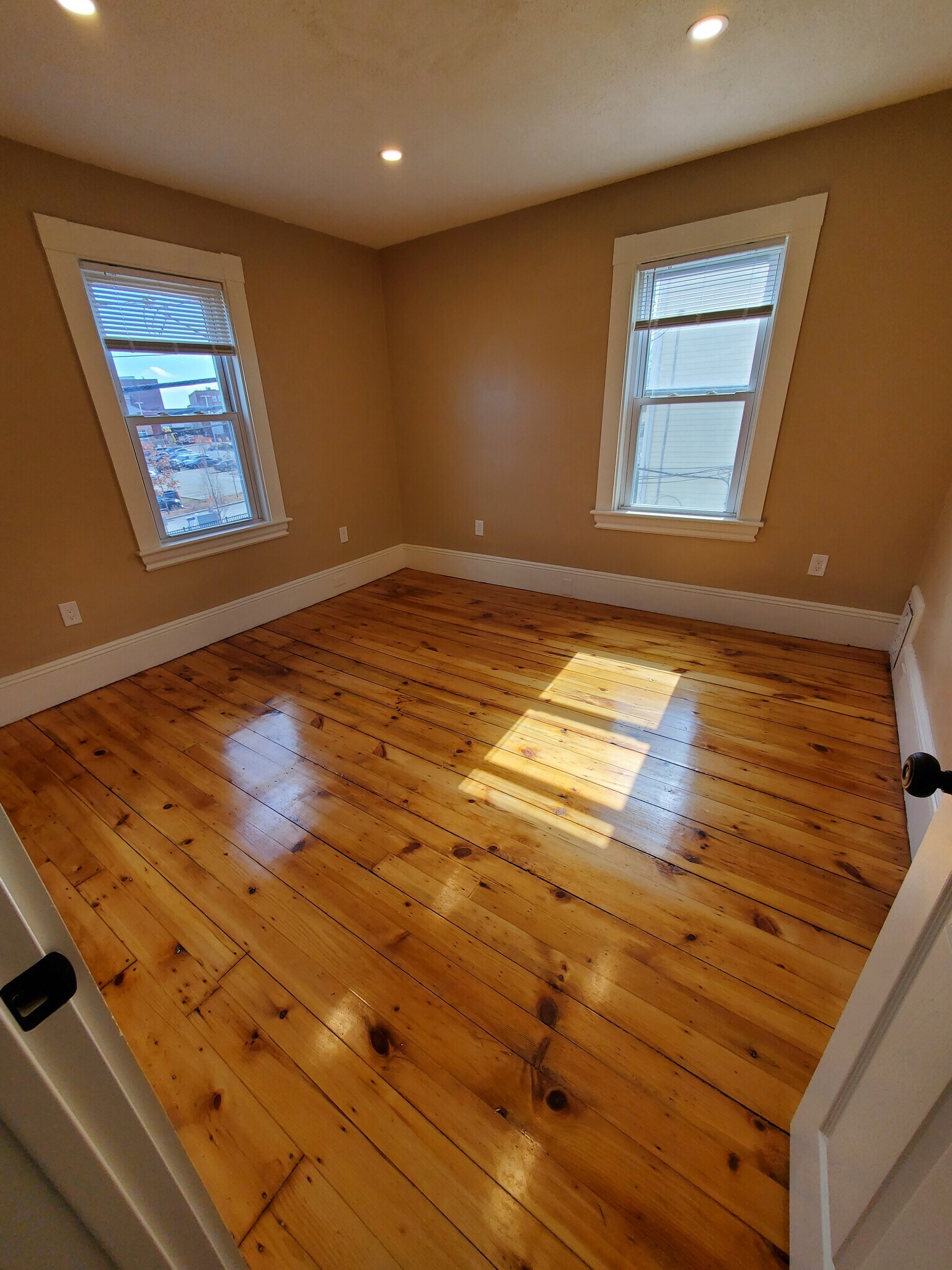 Front Bedroom - 68 Highland Ave