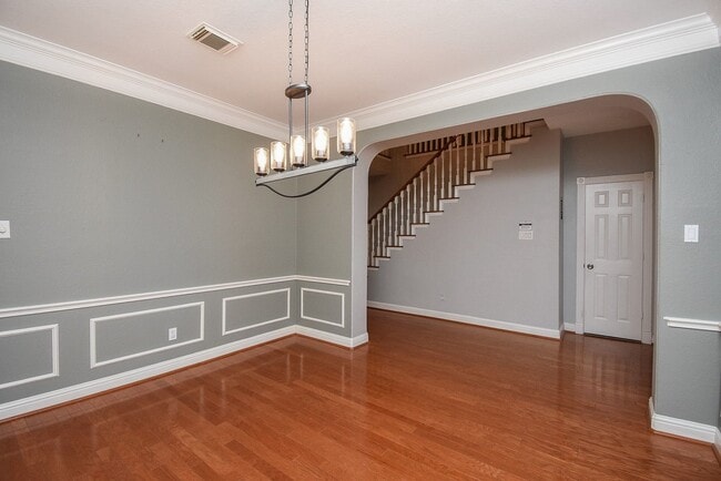 Building Photo - 51 Rivercoach Ln