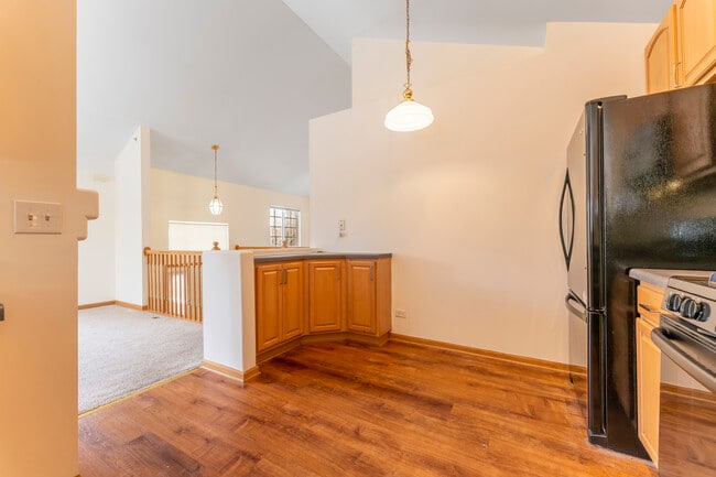 Building Photo - 61 Cantal Ct
