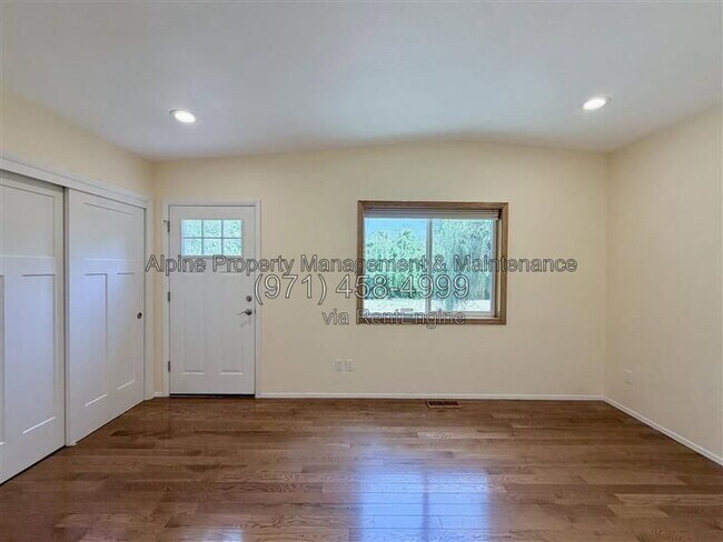 Building Photo - 4670 SW 160th Ave