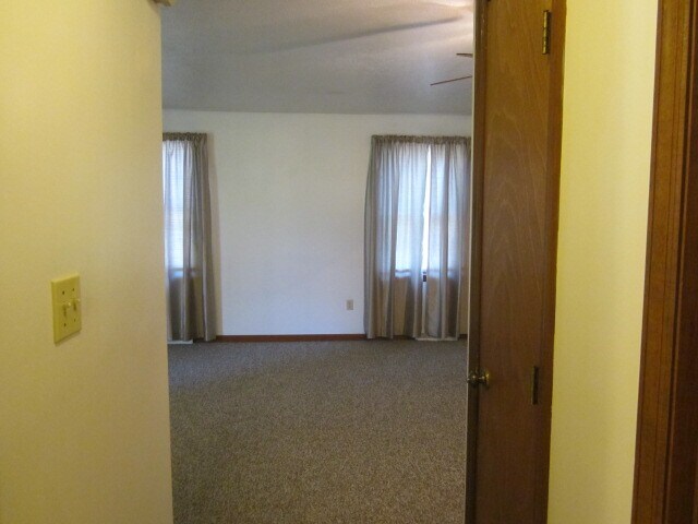 Building Photo - 402 Beaver St