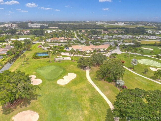 Building Photo - 408 S Country Club Dr