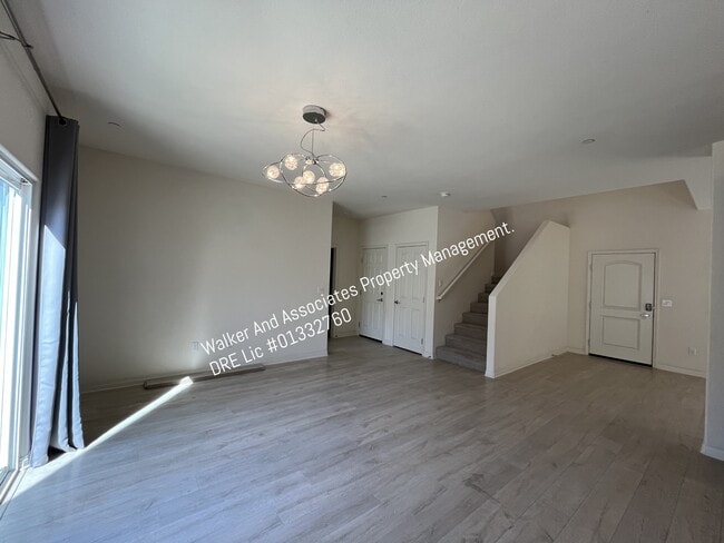 Building Photo - 1511 Irving Ln