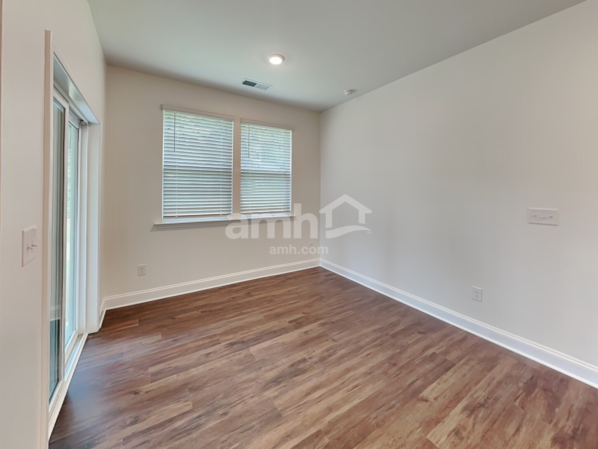 Building Photo - 7309 Garrett Ct
