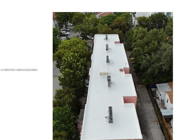 Building Photo - 1111 NW 19th Ave